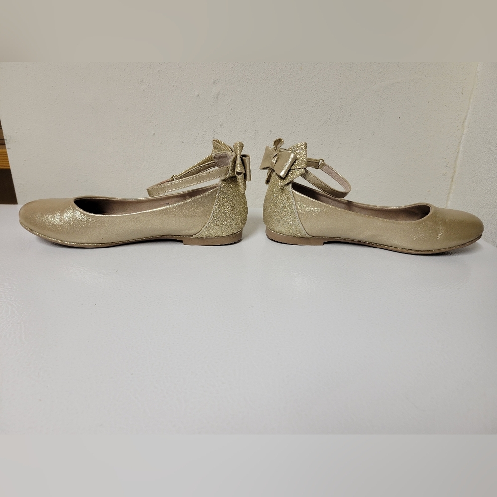 Girls Self Esteem Size 4 Gold Ballet Flats with Bow Accent - Picture 9 of 11